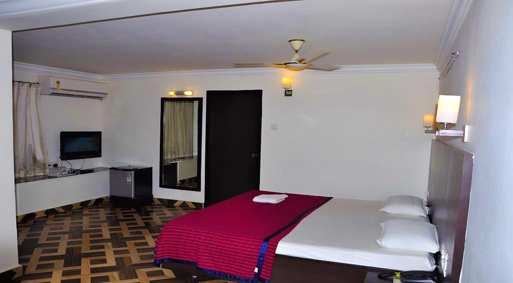 Aditya Palace Hotel Rajahmundry Ngoại thất bức ảnh